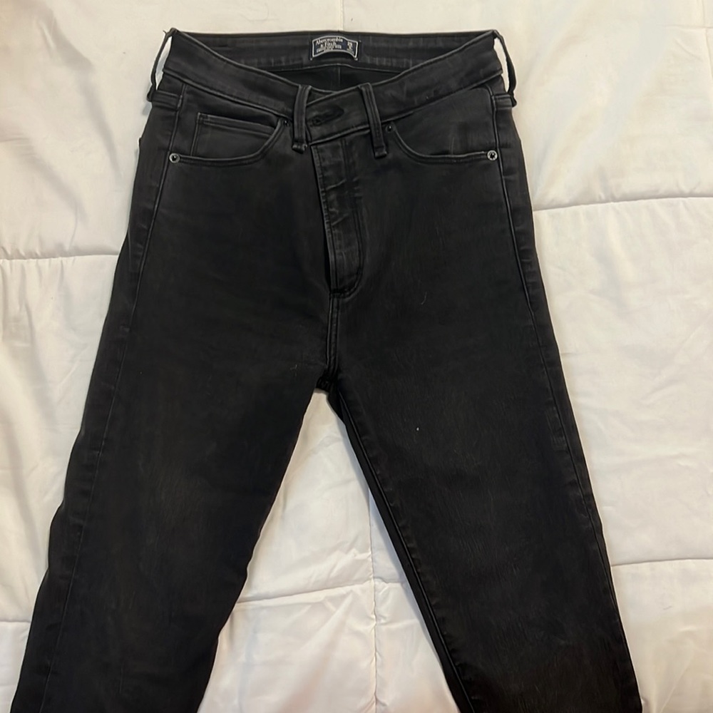 Faded black ankle jeans A&F